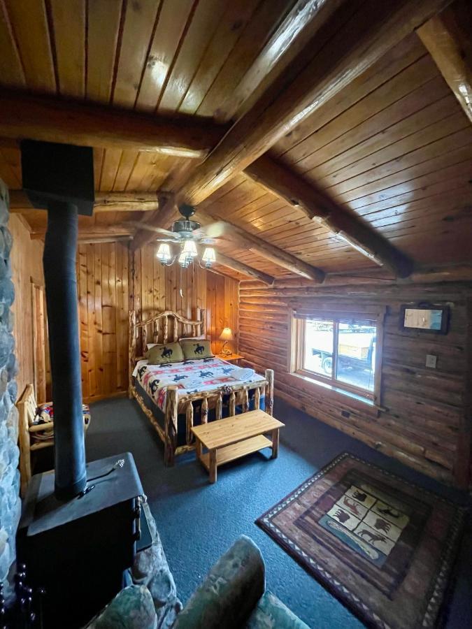 Heart Six Ranch Villa Moran Exterior photo