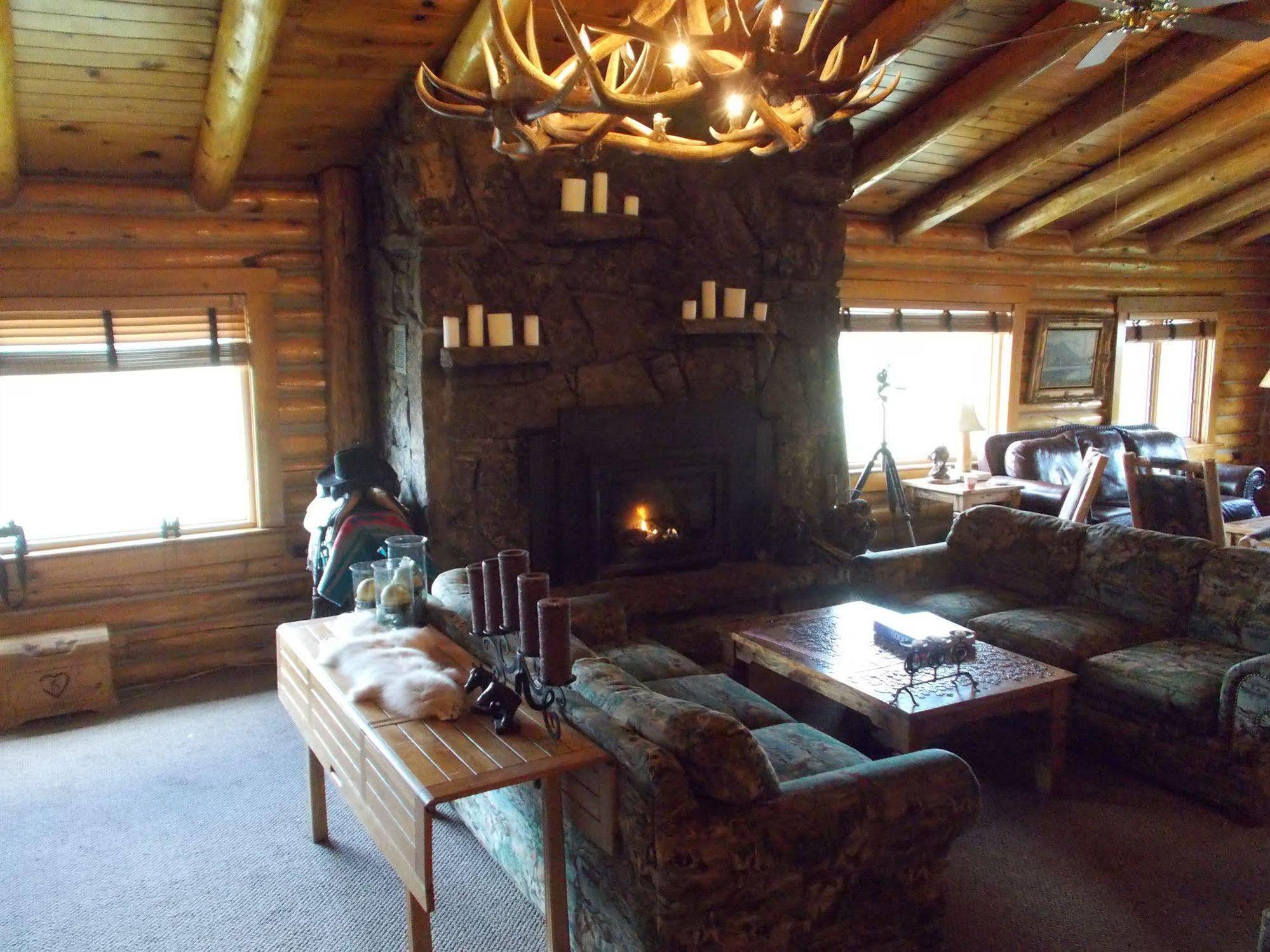 Heart Six Ranch Villa Moran Exterior photo